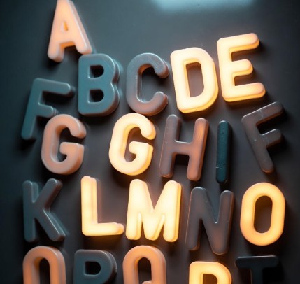 Световые и несветовые буквы: Полное руководство по выбору и применению